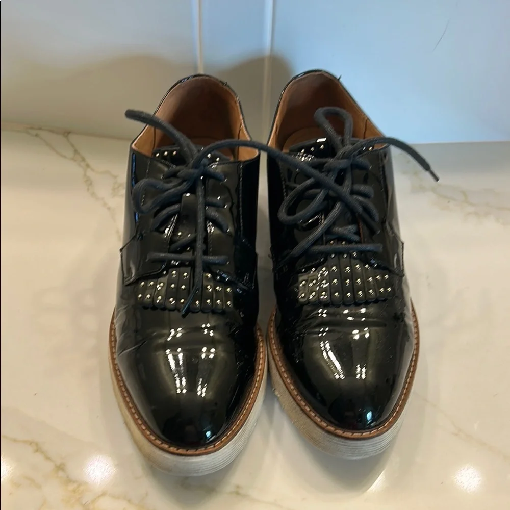 Black Patent Leather Men’s Lace-Up Oxford with Stud Detail